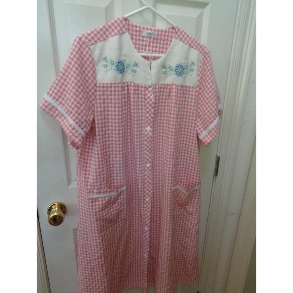 Yozly Woman's Patio House Dress Cover-up Large Peach Check with Embroidery